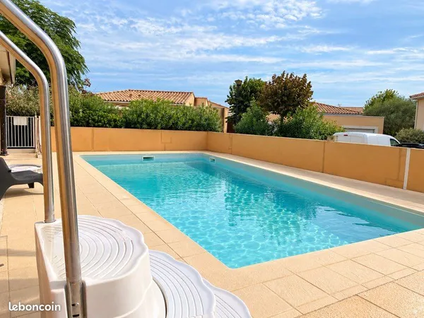 Villa 3 pièces - Jardin, garage et piscine - Langlade