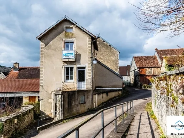 Maison de village à vendre de 4 pièces à TROUHAUT (21)