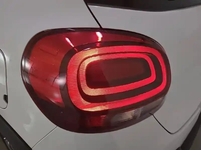 Citroën C3 puretech 83 s&amp;s bvm5 — photo 17