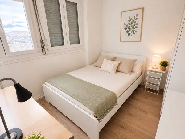 Chambre meublée - colocation avec parking
