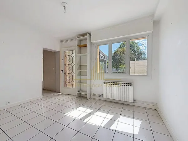 Maison de plain-pied 5 pièces 81 m²