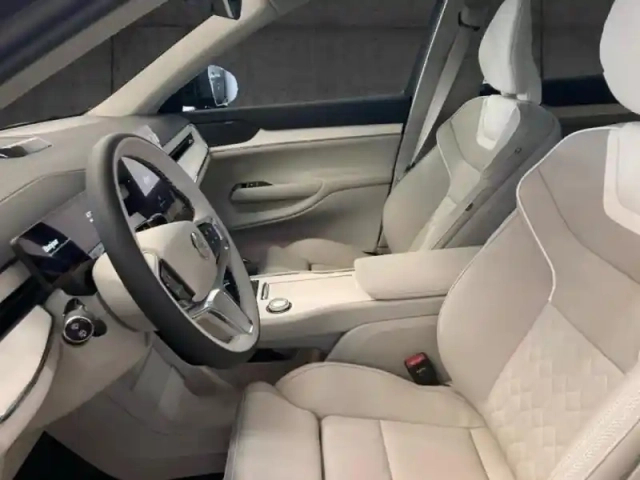 Volvo Ex90 twin performance 517ch ultra 7 places — photo 9