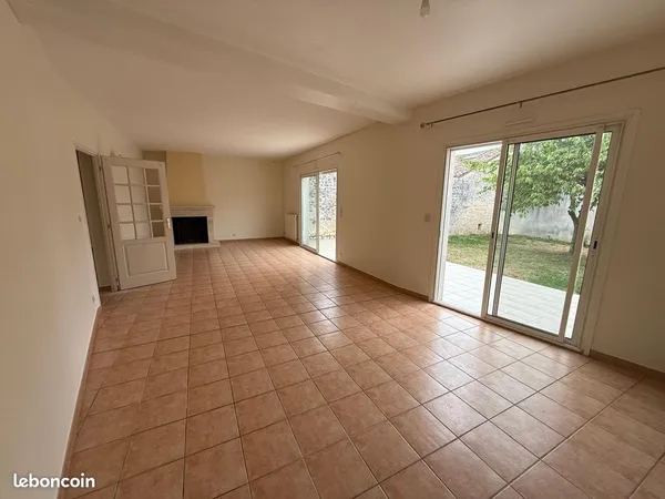 Maison de 115 m2, 4 chambres, jardin, garage, proche bus et commerces