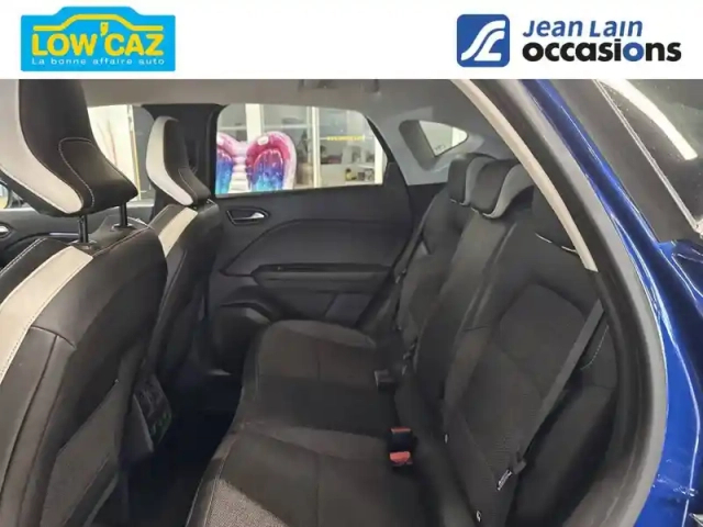 Renault Captur e-tech plug-in 160 — photo 17