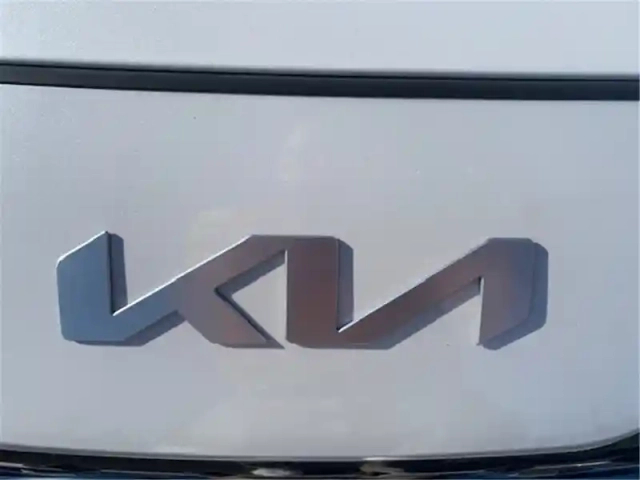 Kia Niro 1.6 gdi hybride rechargeable 141 ch dct6 — photo 12