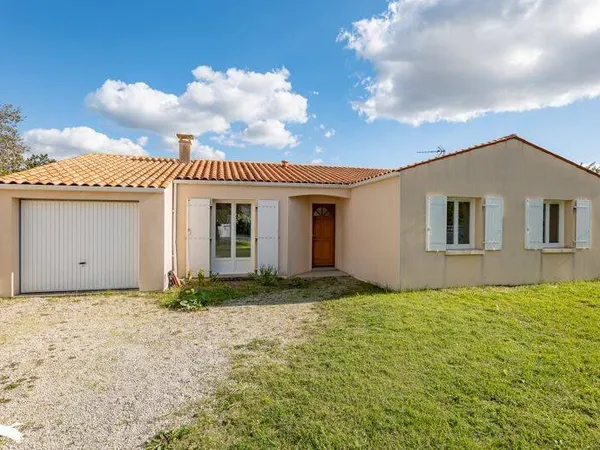Maison de plain-pied 6 pièces 107 m²