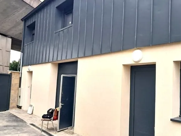 Ensemble immobilier 320m² avec local commercial - Neuilly Plaisance