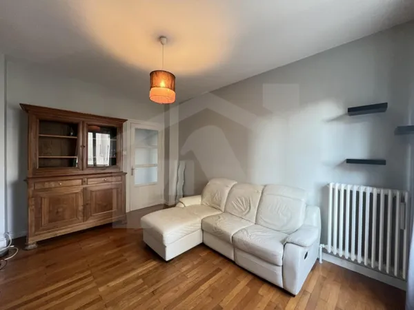 Appartement 2 pièces 61 m²