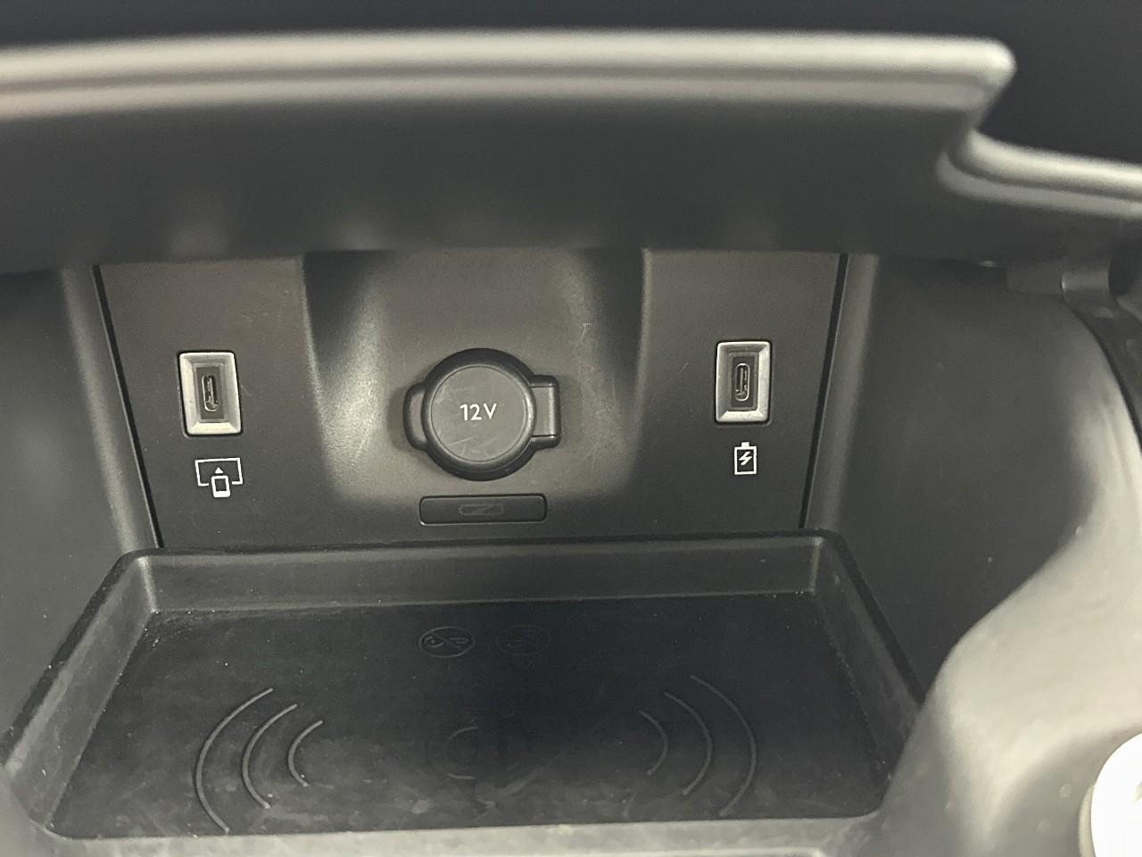 Ds Ds 7 crossback hybride rechargeable e-tense 360 eat8 4x4 performa — photo 28