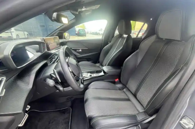 Peugeot 208 hybrid 100 e-dcs6 — photo 14