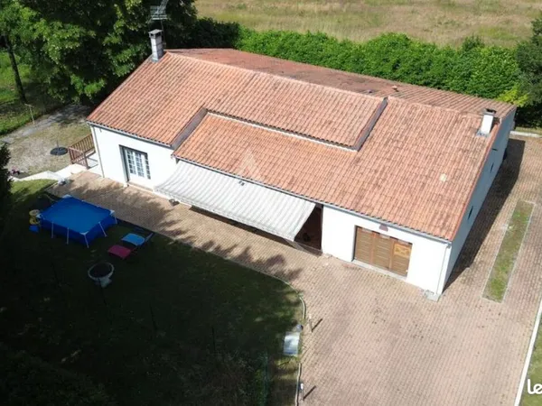 Maison familiale avec dépendance