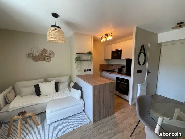 T2 meublé de 43 m² au calme avec grand balcon et parking - Le Bouscat (Tram C La Vache, avenue Auson