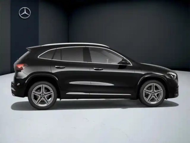 Mercedes Gla 200 d amg line — photo 17