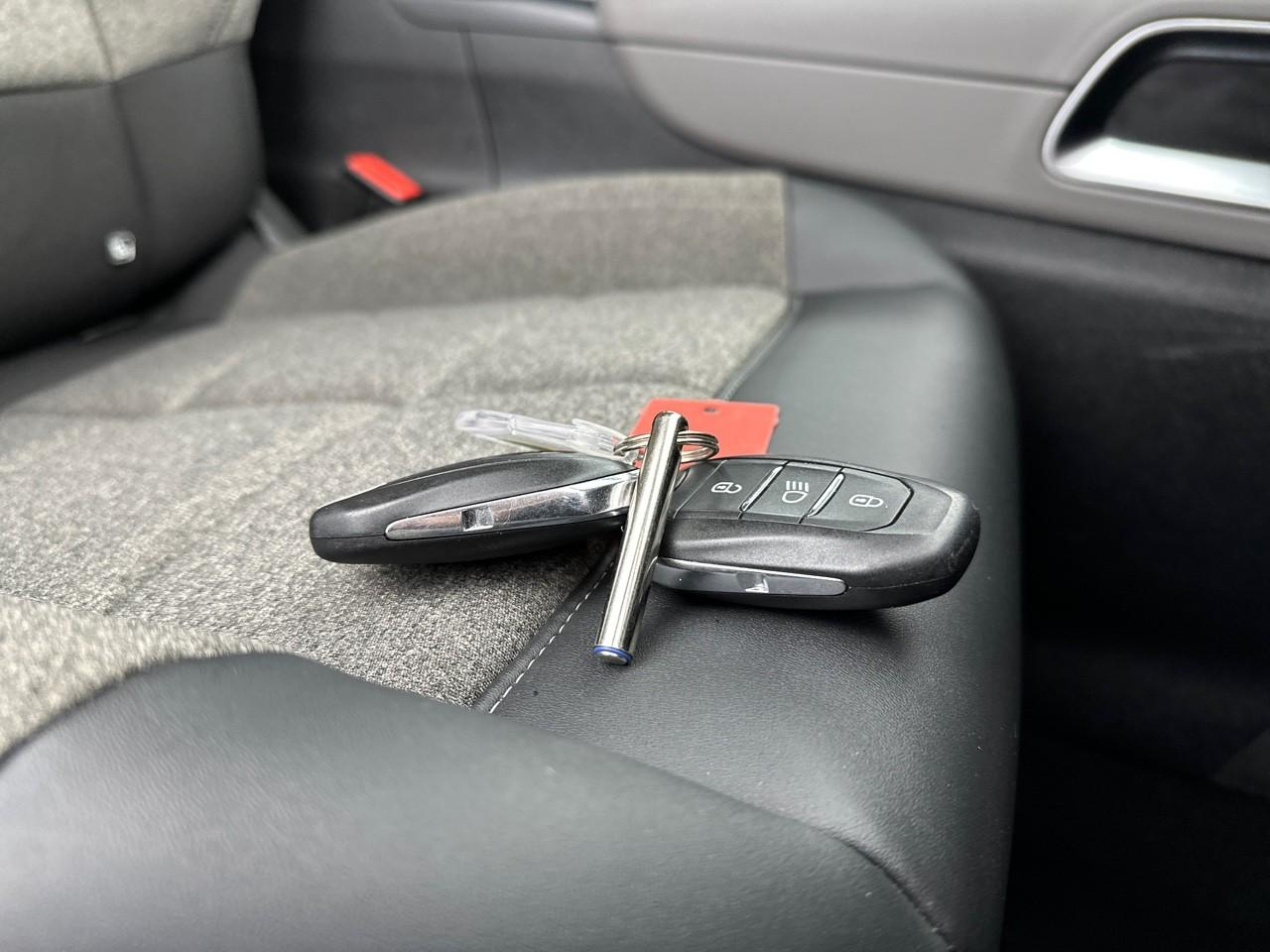 Citroën C5 Aircross hybride rechargeable 225 s&s e-eat8 business — photo 34