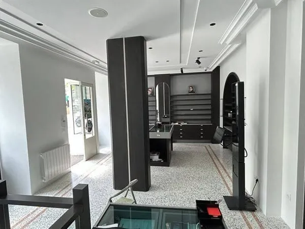 Boutique 94 m²