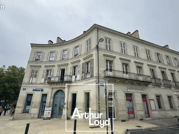 Bureaux 122 m² PÉRIGUEUX