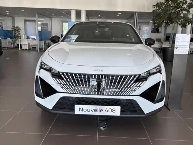 Peugeot 408 electrique 210ch gt exclusive (58kwh) — photo 5