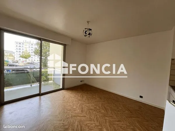 Studio 1 pièce 21 m²