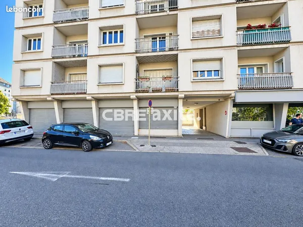 Local commercial 98 m² CHAMBÉRY