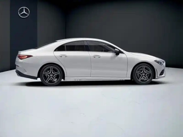 Mercedes Cla 200 d coupé amg line — photo 18
