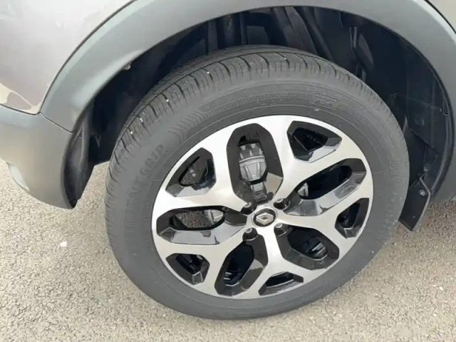 Renault Captur tce 150 fap edc — photo 14