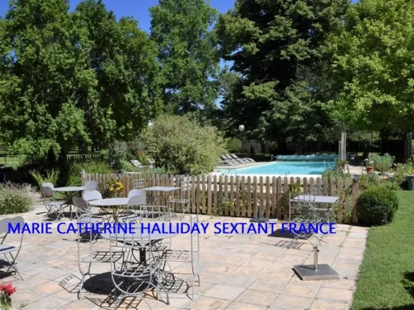 Maison 11 pièces 800 m²