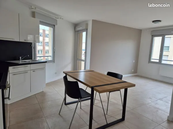 T2 lumineux 39 m² avec Terrasse et Parking sécurisé