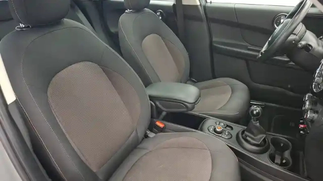 Mini Mini countryman 136 ch — photo 9