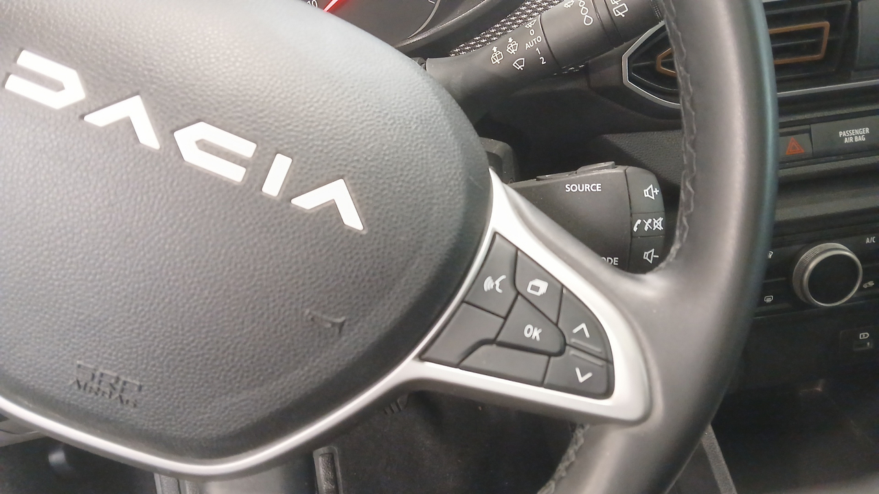 Dacia Sandero TCe 90 — photo 19