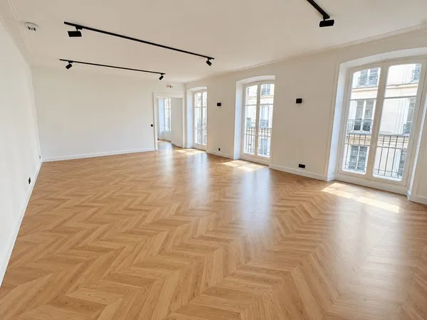 Bureaux 120 m²