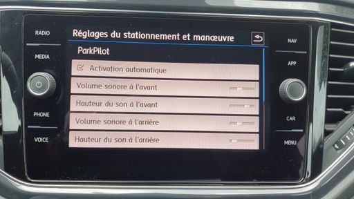 Volkswagen T-Roc 1.5 TSI 150 - Carat – 2019 – 105025 km – Essence – Boîte Manuelle — photo 8