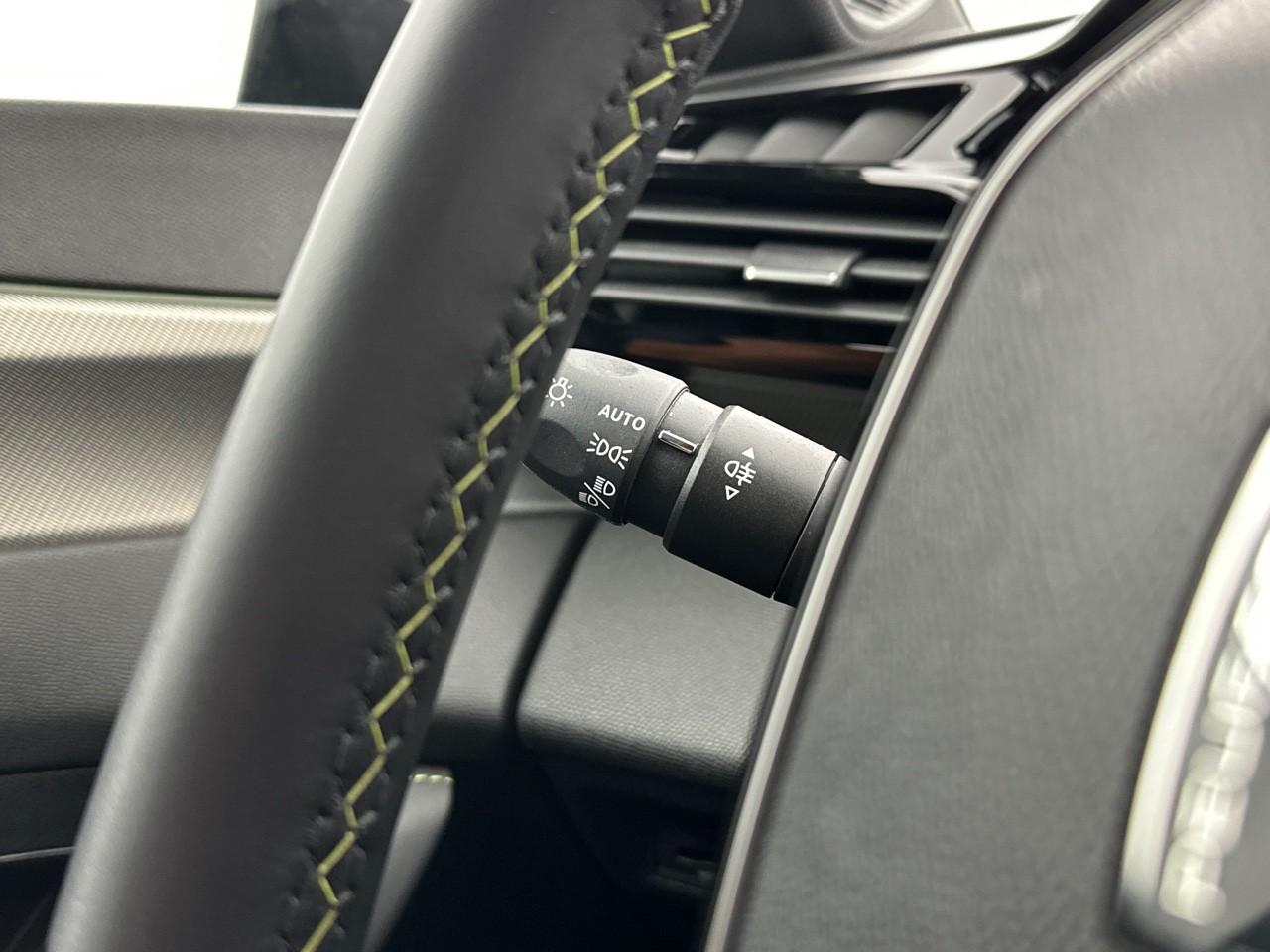 Peugeot 308 hybrid 136 e-dcs6 gt — photo 18