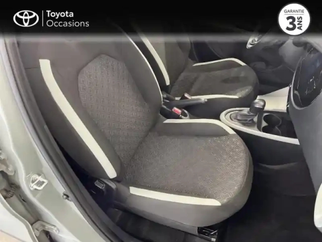 Toyota Aygo X 1.0 vvt-i 72ch design s-cvt my24 — photo 2