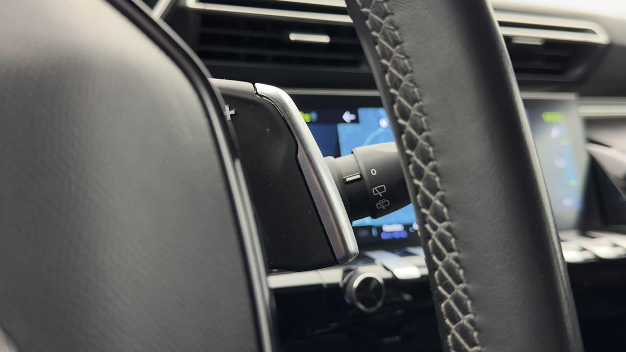 Peugeot 508 SW Hybrid 225 e-EAT8 — photo 18