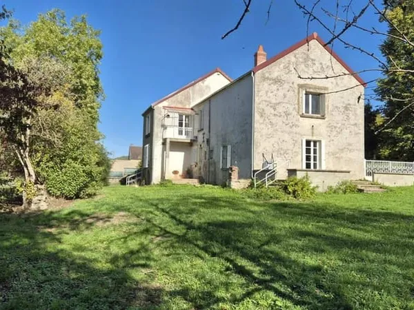 Maison de plain-pied 8 pièces 176 m²