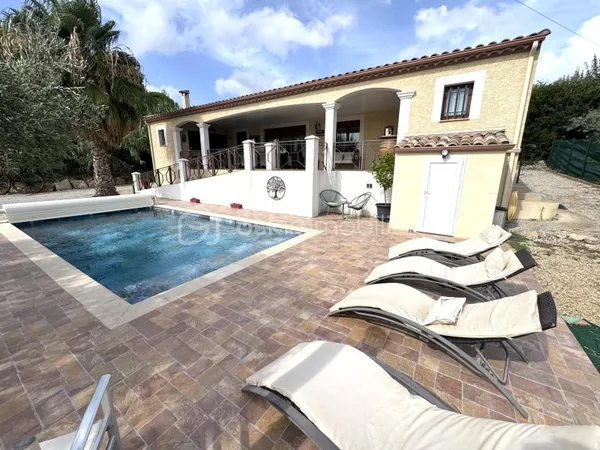 Maison 5 pièces 136 m²