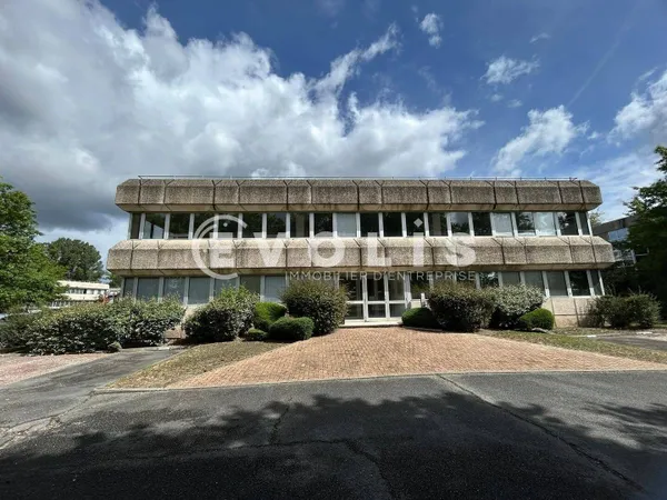 Bureaux 541 m²