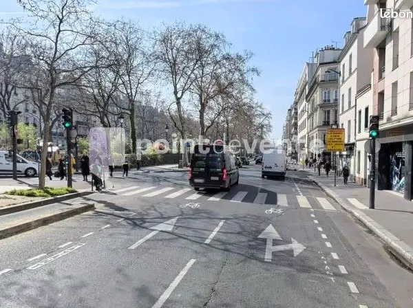 Local commercial 148 m²