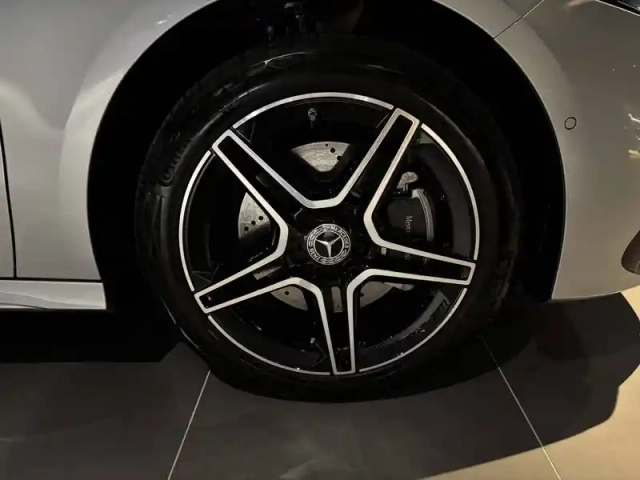 Mercedes Classe A 250 e hybrid eq 8g-dct — photo 36