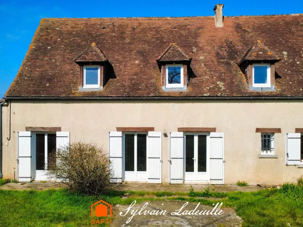 Maison de caractère avec terrain de 1 900 m²