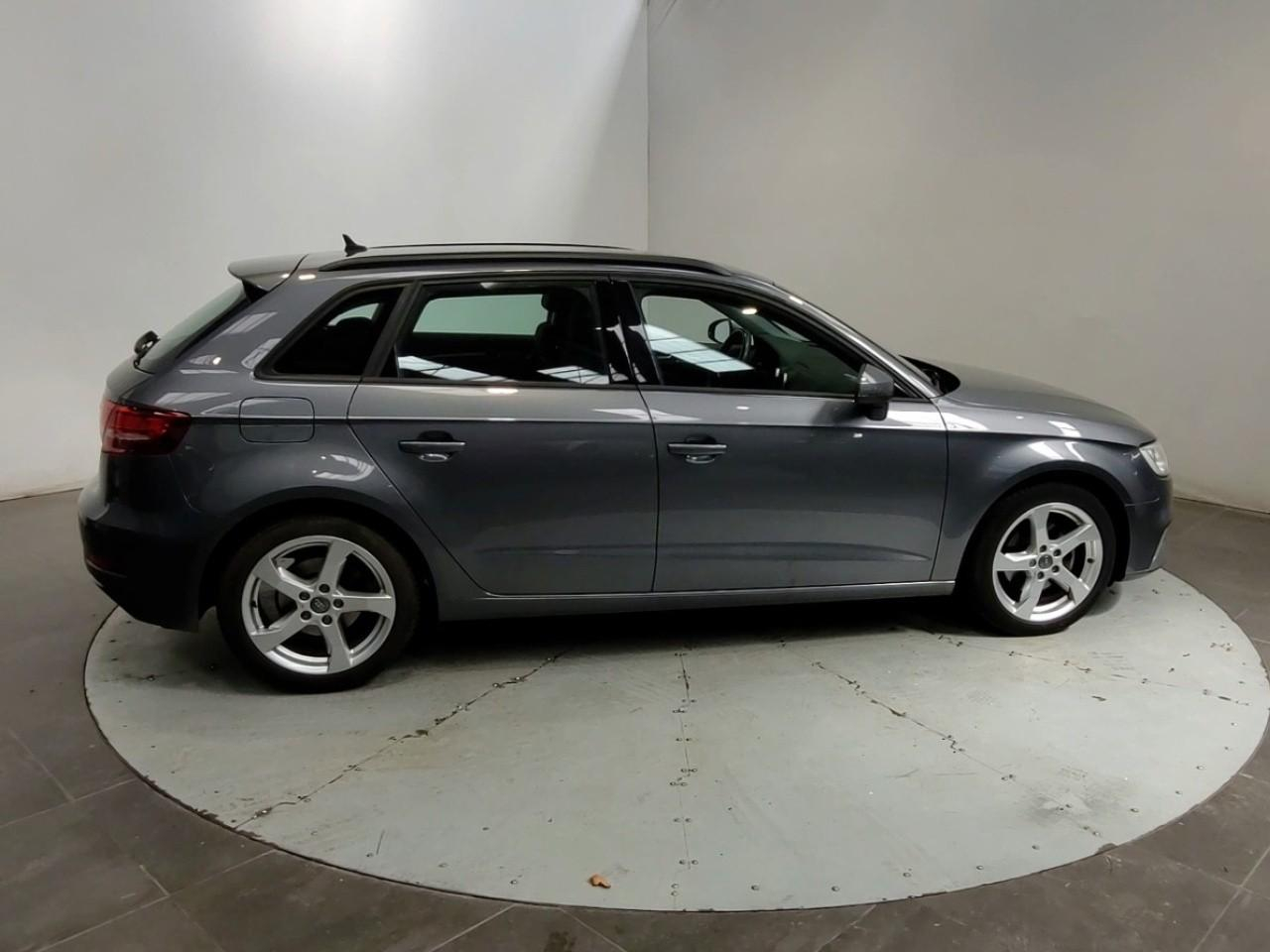 Audi A3 a3 sportback 30 tfsi 116 s tronic 7 sport — photo 6