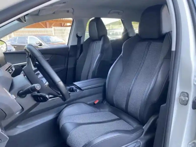 Peugeot 3008 ii puretech 130 s&amp;s allure — photo 13