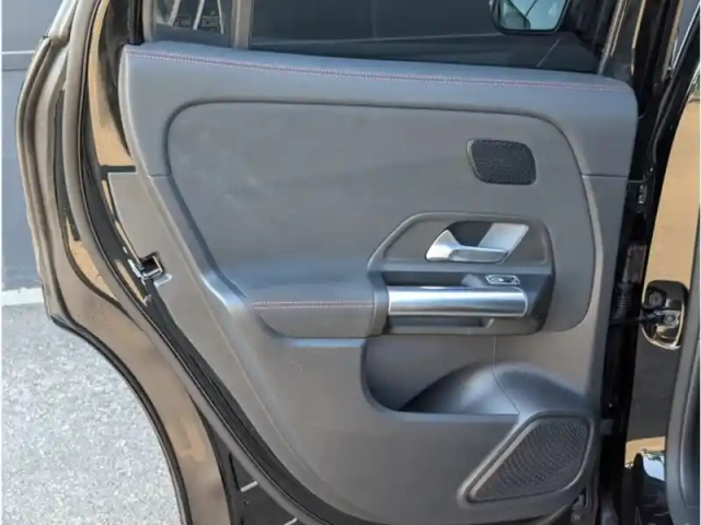 Mercedes Gla 200 d — photo 18