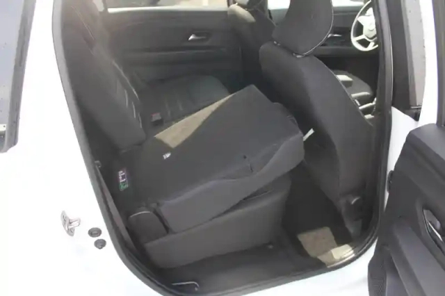 Dacia Jogger eco-g 100 5 places — photo 20