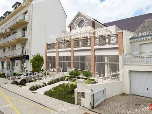 Local 450 m²