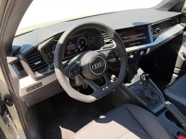 Audi A1 sportback 35 tfsi (1.5 150 ch) s tron — photo 9