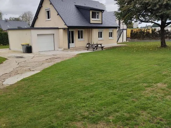 Maison 1 pièce 100 m²