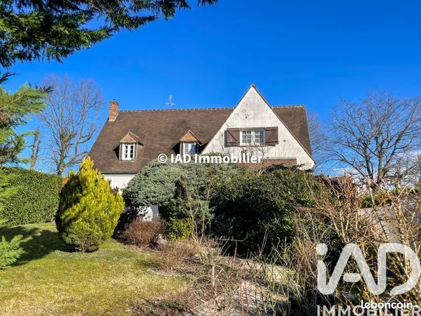 Maison familiale 9 pièces 218 m²