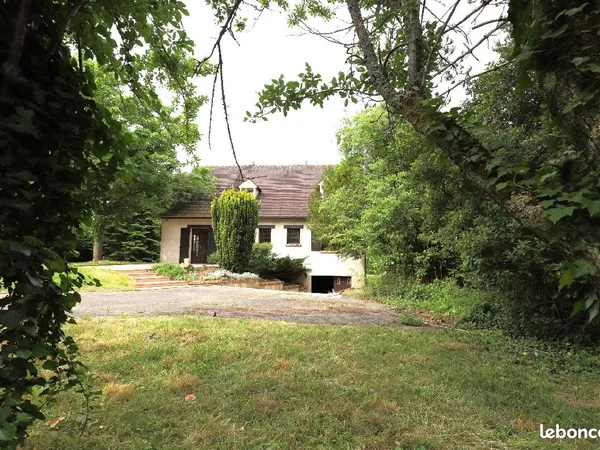 Maison 8 pièces 180 m²