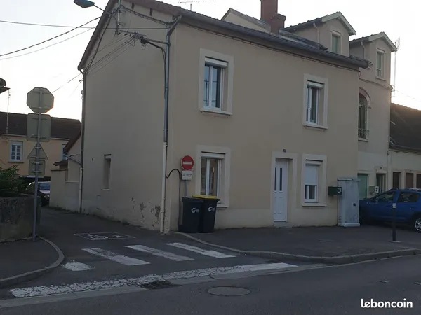 Maison a louer - paray le monial
